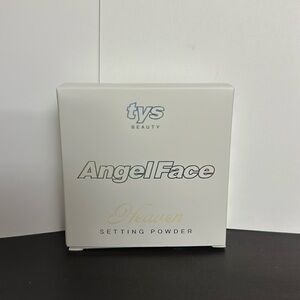 Tys Beauty Angel Face Setting Powder.  Brand New!! Full Size